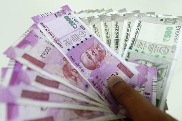 برای سفر به هند، چه پولی با خود ببریم؟